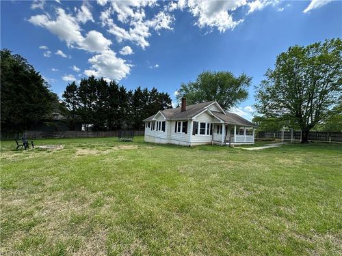 286 Cartpath Rd, North Wilkesboro, NC, 28659-8226 | Card Image