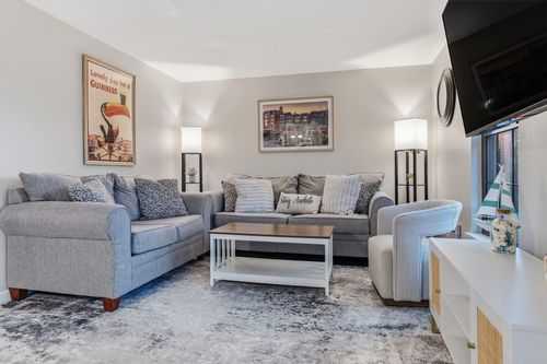 35-380 Ocean Rd, Portsmouth, NH, 03801-6053 | Card Image