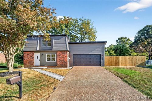 208 Coral Dr, Collinsville, IL, 62234-1468 | Card Image