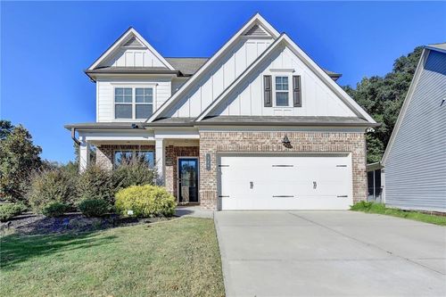 329 Winterset Cir, Hoschton, GA, 30548-2289 | Card Image