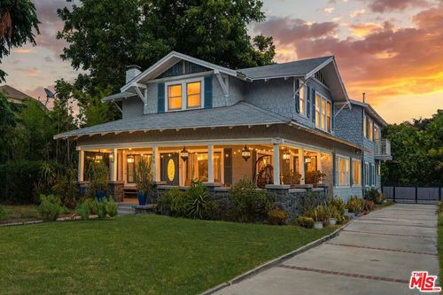 790 El Molino Ave, Pasadena, CA, 91101-5621 | Card Image