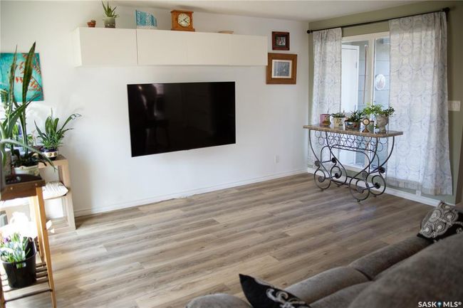 217 10 Th Ave W, House other with 3 bedrooms, 2 bathrooms and 3 parking in Kindersley SK | Image 4