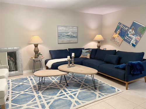 1643 Ne 55th St, Fort Lauderdale, FL, 33334-5842 | Card Image