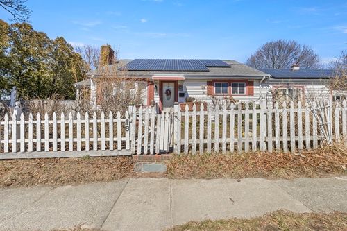 16 Morgan St, Fairhaven, MA, 02719-3457 | Card Image