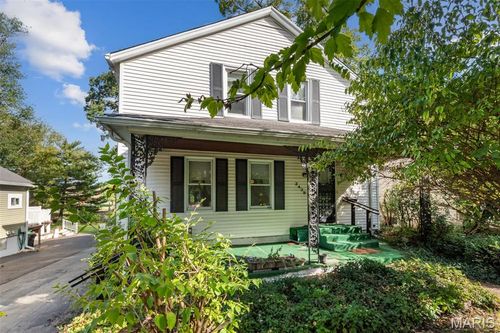 2438 Annalee Ave, Brentwood, MO, 63144-2210 | Card Image