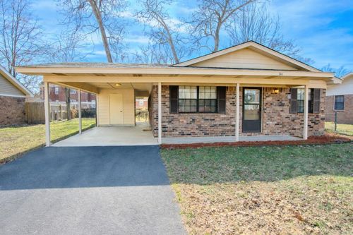 311 E 2nd St, Lonoke, AR, 72086-2809 | Card Image