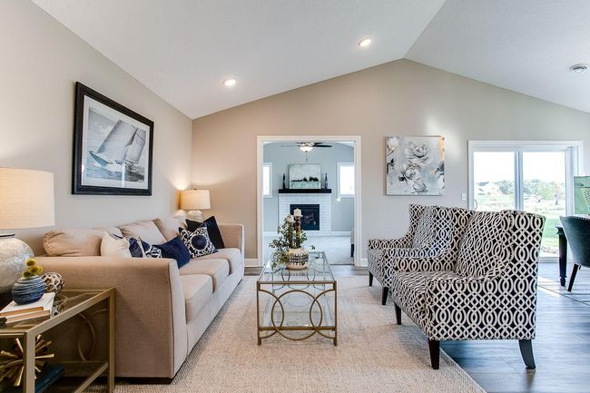 Living room (pic from a previous model).jpg | Image 7