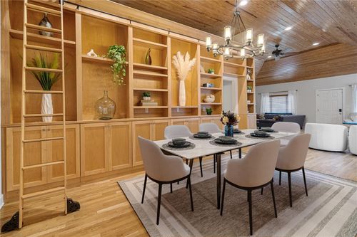 1017 3rd Ave, GAINESVILLE, FL, 32601-5672 | Card Image