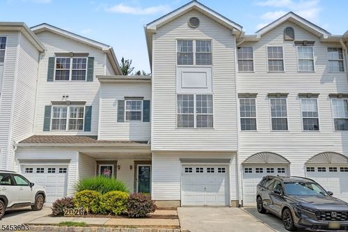 7 Caroline Foster Ct, Morristown, NJ, 07960-2774 | Card Image