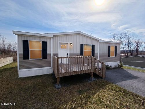 306 Clayton Dr, Duncansville, PA, 16635-8520 | Card Image
