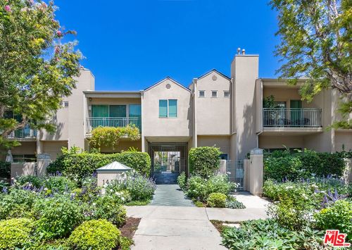 8-14101 Dickens Street, Los Angeles, CA, 91423 | Card Image