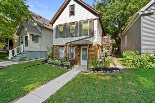 2524-25222524 N Bartlett Ave, Milwaukee, WI, 53211-3951 | Card Image