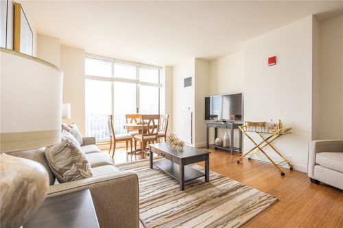1806-1 W Exchange St, Providence, RI, 02903-1077 | Card Image