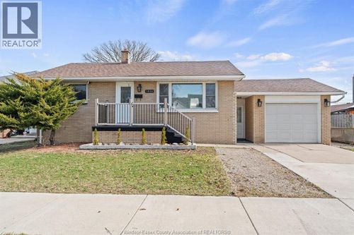 1816 Ford Boulevard, Windsor, ON, N8T2E3 | Card Image
