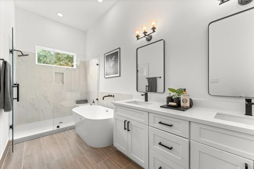 1006 Tuskegee Heights Ln, Houston, TX, 77091-0101 | Card Image