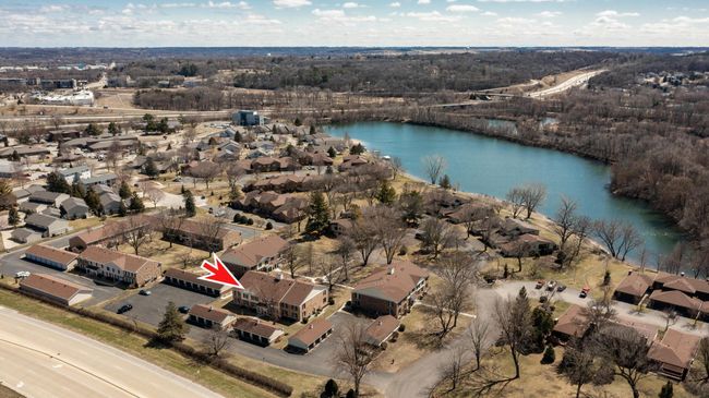 Walking distance to the lake.jpg | Image 20