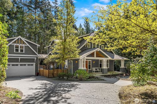 14340 Shasta Ln Ne, Bainbridge Island, WA, 98110-4104 | Card Image