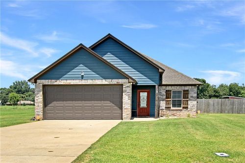 308 Ranch Blvd, Natchitoches, LA, 71457-7902 | Card Image