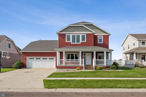 4905 38th Ave S, Fargo, ND, 58104-8513 | Card Image