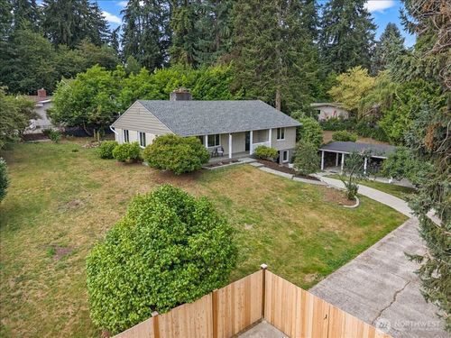 15705 84th Ave Ne, Kenmore, WA, 98028-4448 | Card Image