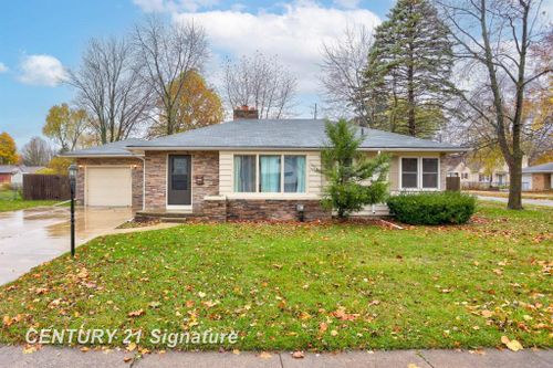 2323 Warwick Street, Saginaw, MI, 48602 | Card Image