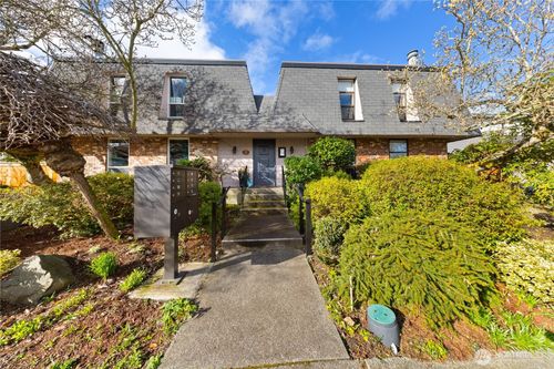 apt-2-242 4th Ave S, Edmonds, WA, 98020-3541 | Card Image