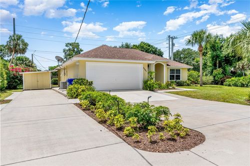 4285 12th Pl, Vero Beach, FL, 32960-3824 | Card Image