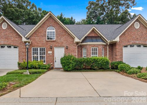 6142 Stadium Ridge Ct, Clemmons, NC, 27012-9317 | Card Image