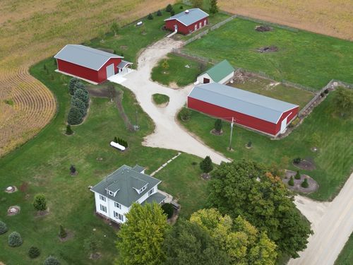 159 Twombley Road, Creston, IL, 60113 | Card Image