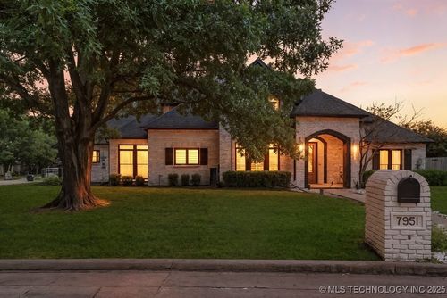 7951 S Hudson Pl, Tulsa, OK, 74136-8458 | Card Image