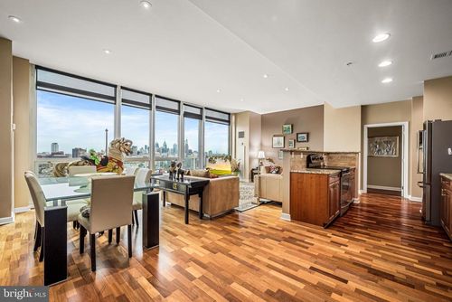 unit-f2003-901 N Penn St, PHILADELPHIA, PA, 19123-3259 | Card Image