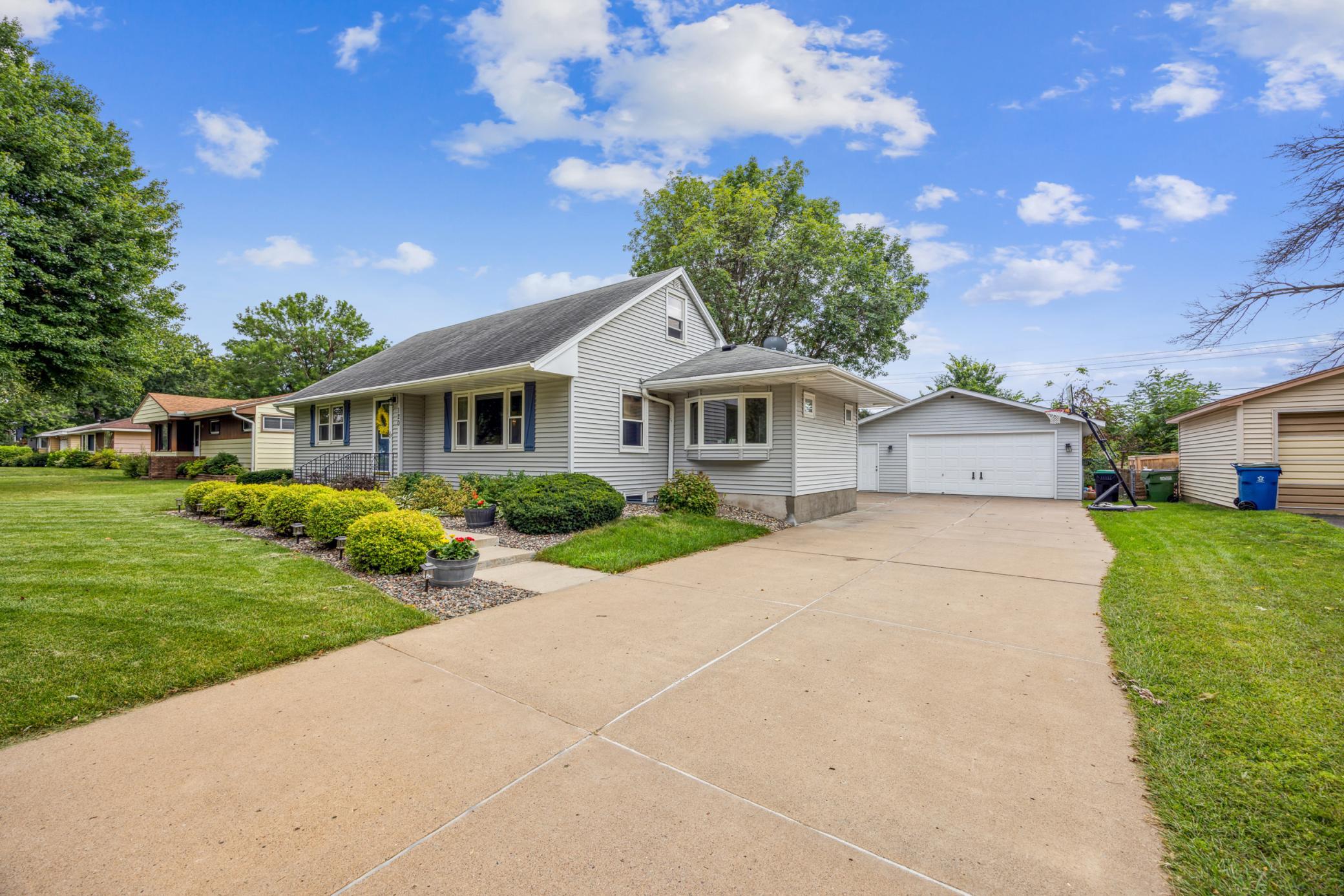 River Edge Way, Minneapolis, MN 55432