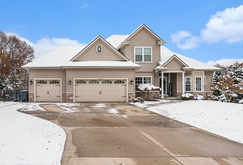 8427 Charlevoix St, Kalamazoo, MI, 49009-4066 | Card Image