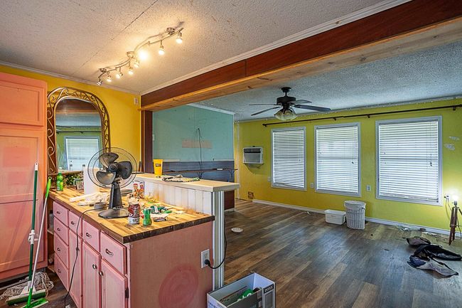 7526 3 Rd St, House other with 3 bedrooms, 2 bathrooms and null parking in Port Arthur TX | Image 5