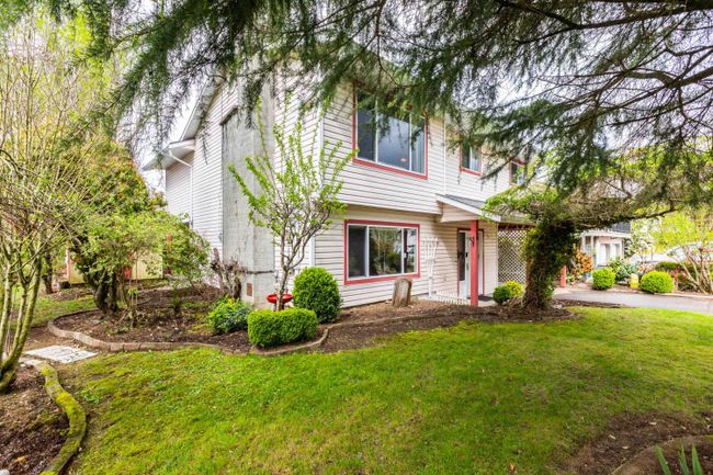 7647 Sharpe Street, House other with 3 bedrooms, 1 bathrooms and 3 parking in Mission BC | Image 3