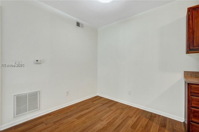APT-1211 - 897 Fording Island Rd, Condo with 2 bedrooms, 2 bathrooms and null parking in Bluffton SC | Image 12