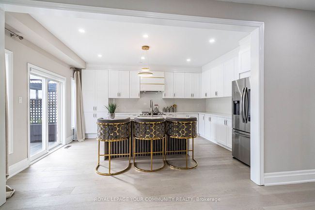 63 Regency View Hts, House other with 4 bedrooms, 4 bathrooms and 5 parking in Maple ON | Image 8