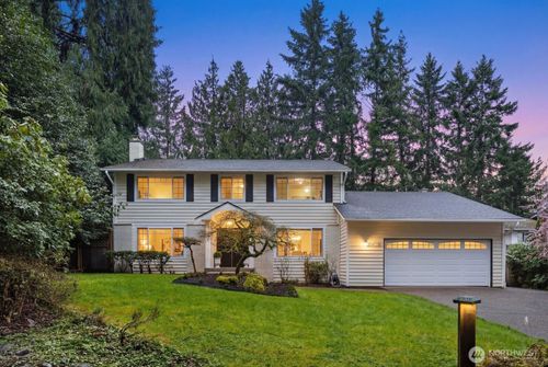 18505 Ne 26th Street, Redmond, WA, 98052 | Card Image