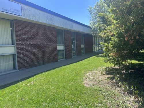 27 Estate Drive, Scarborough, ON, M1H2Z2 | Card Image