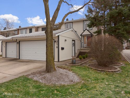 216 Pinewood Lane, Bloomingdale, IL, 60108 | Card Image