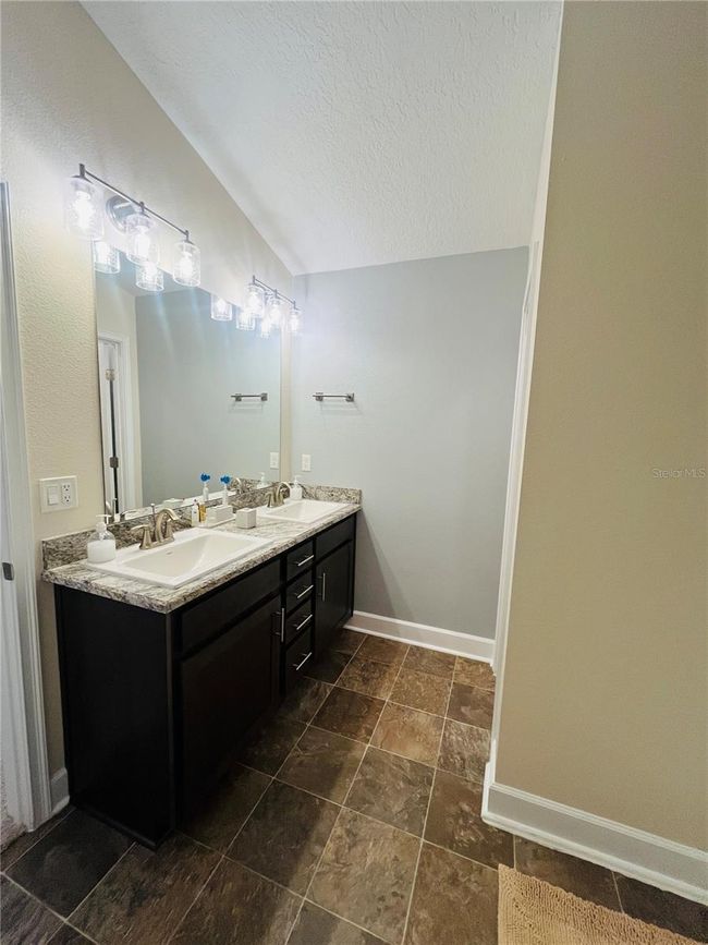 Master bathroom | Image 14