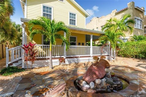 404 Camden Ave, Stuart, FL, 34994-2920 | Card Image