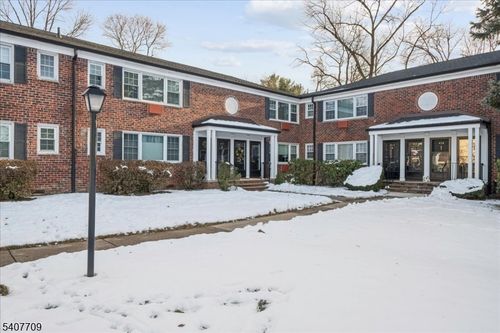 415-415 Pitney Pl, Morristown, NJ, 07960-6196 | Card Image