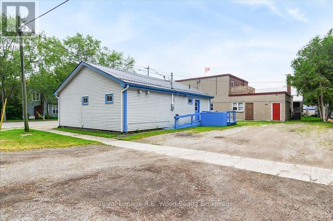 29 Wellington St, Home with 0 bedrooms, 0 bathrooms and 6 parking in Port Burwell ON | Image 6