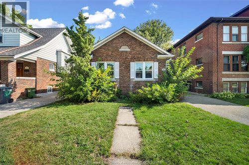 364 Partington Ave, Windsor, ON, N9B2N5 | Card Image
