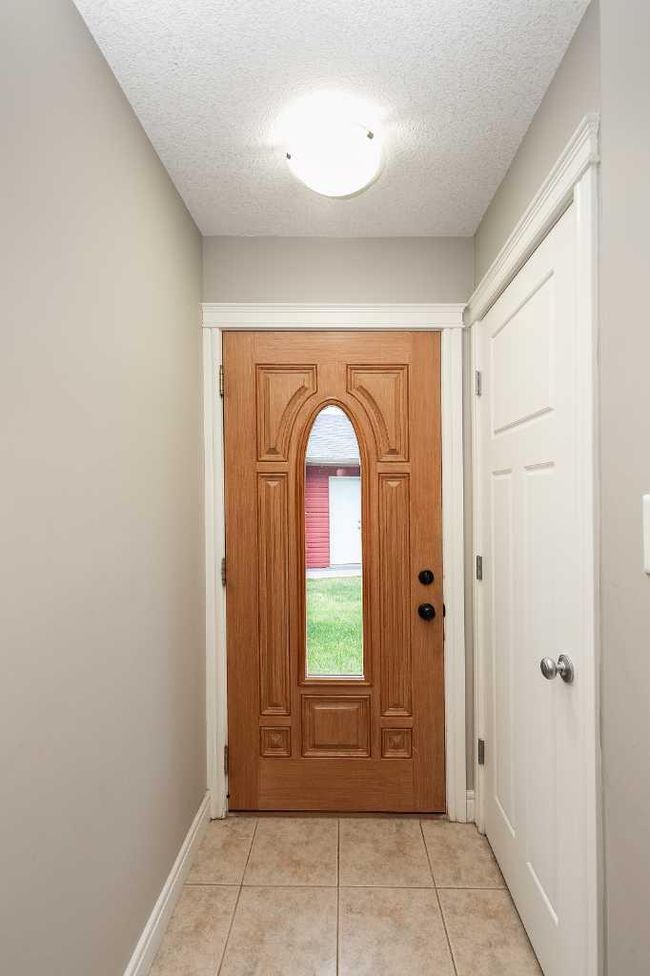6 - 893 Mt Sundance Manor W, Townhouse with 2 bedrooms, 1 bathrooms and 1 parking in Lethbridge AB | Image 4