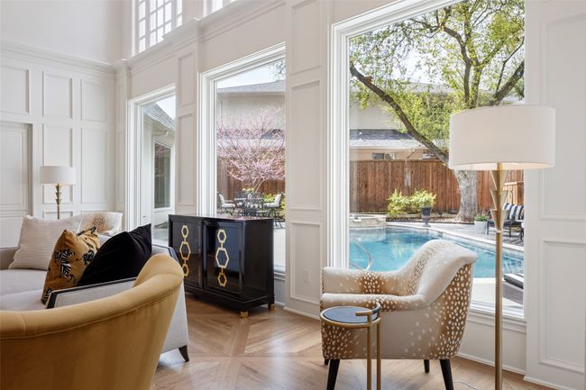 Entertaining space with backyard views | Image 4