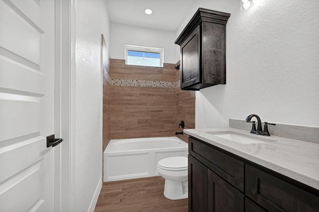 525 Little Spring Ct, House other with 4 bedrooms, 3 bathrooms and 2 parking in Anahuac TX | Image 19