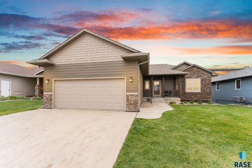 317 S Dockside Cir, Sioux Falls, SD, 57107-8504 | Card Image