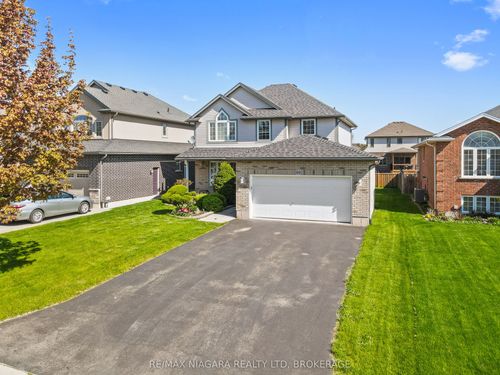 66 Hunter Dr, Welland, ON, L3C7L6 | Card Image